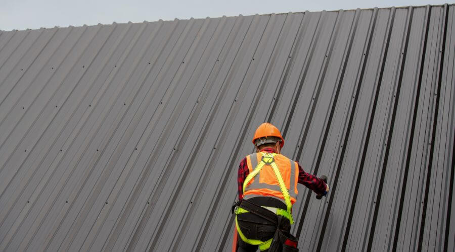 Professional metal roof installation services in Cooksville, IL